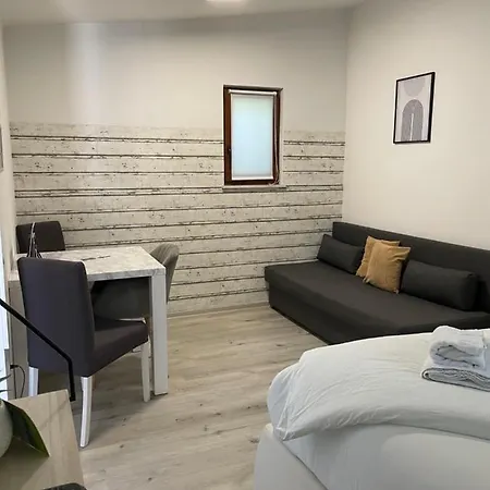 Apartment Aspen + Free Parking Ljubljana